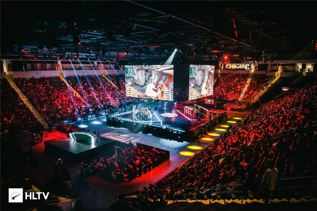 经典三核输出！ Elk Ezreal冲刺并赢得了团战， Bilibili Gaming 在第一场比赛中击败了 Top Esports